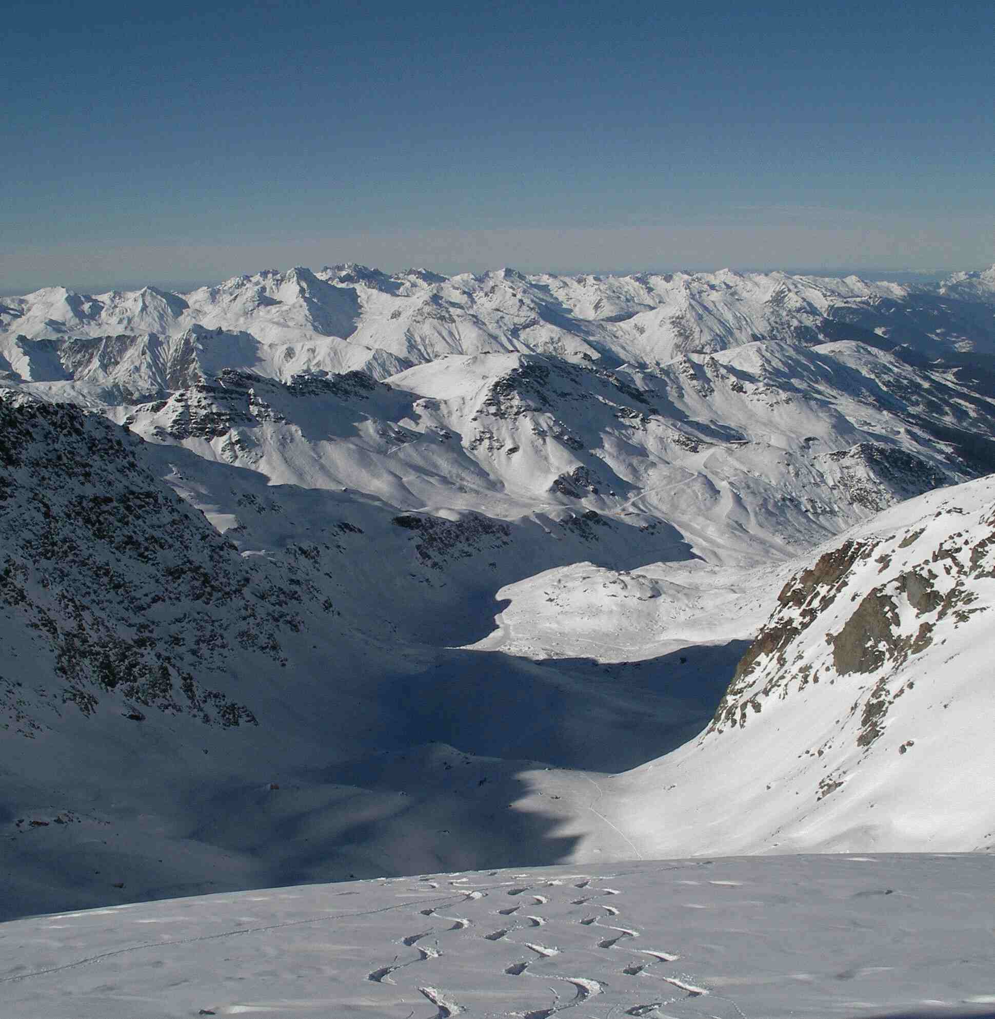 Fresh tracks on the Glacier de Borgne