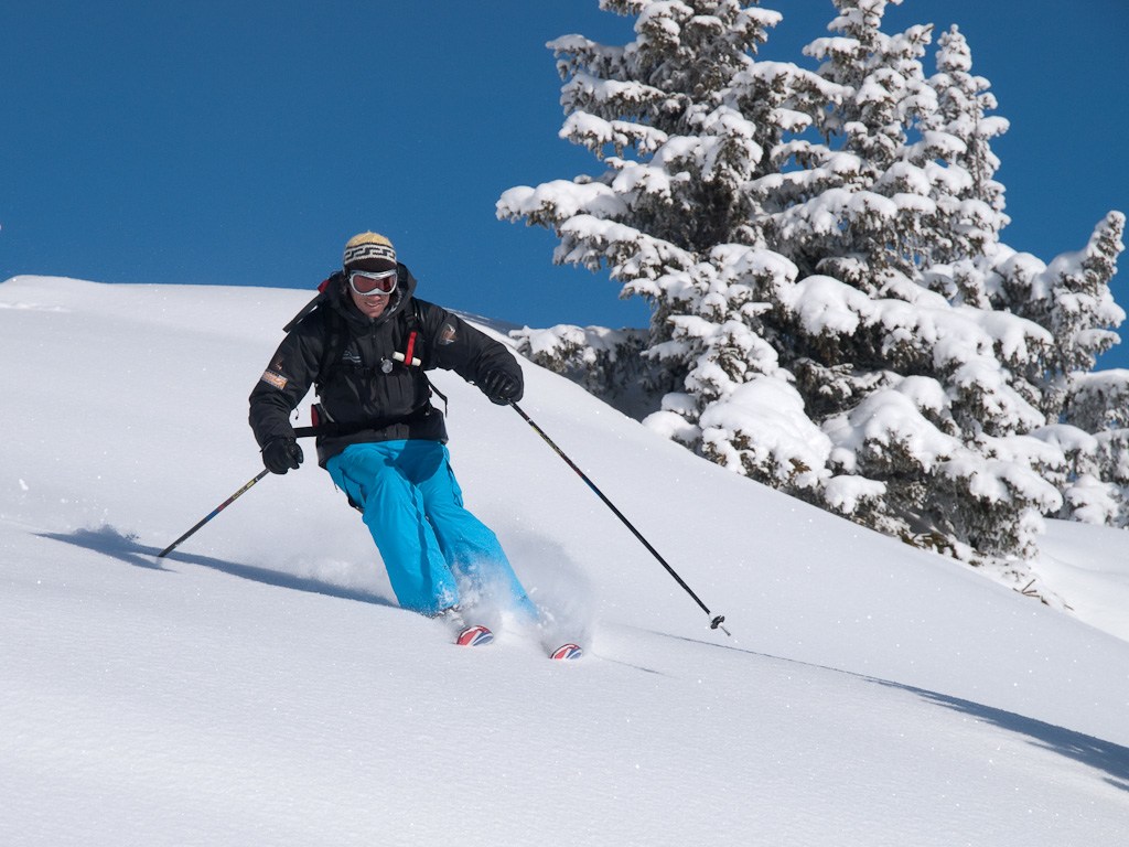 Simon enjoying yet more powder...